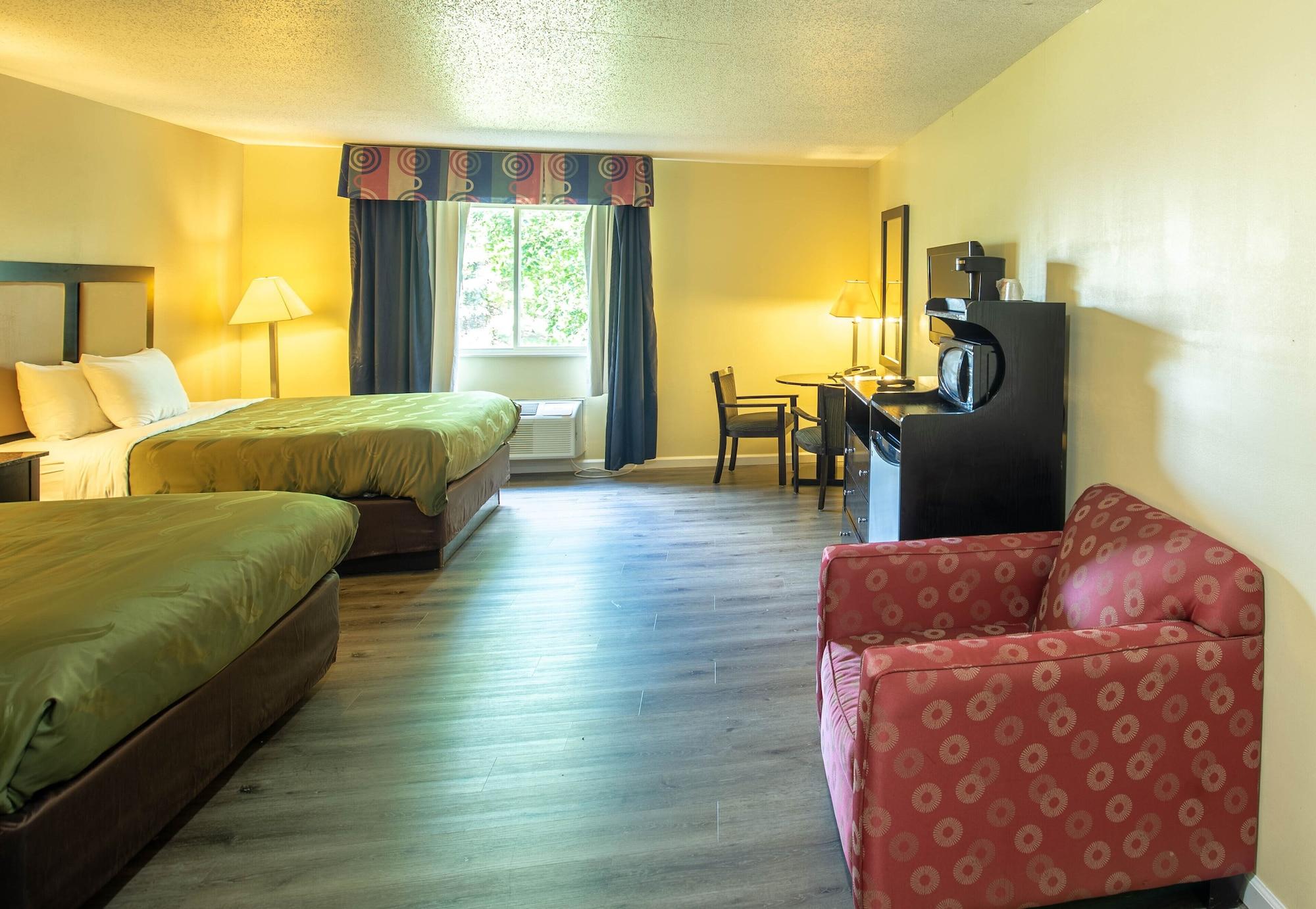 Quality Inn & Suites Woodstock Near Lake Geneva المظهر الخارجي الصورة