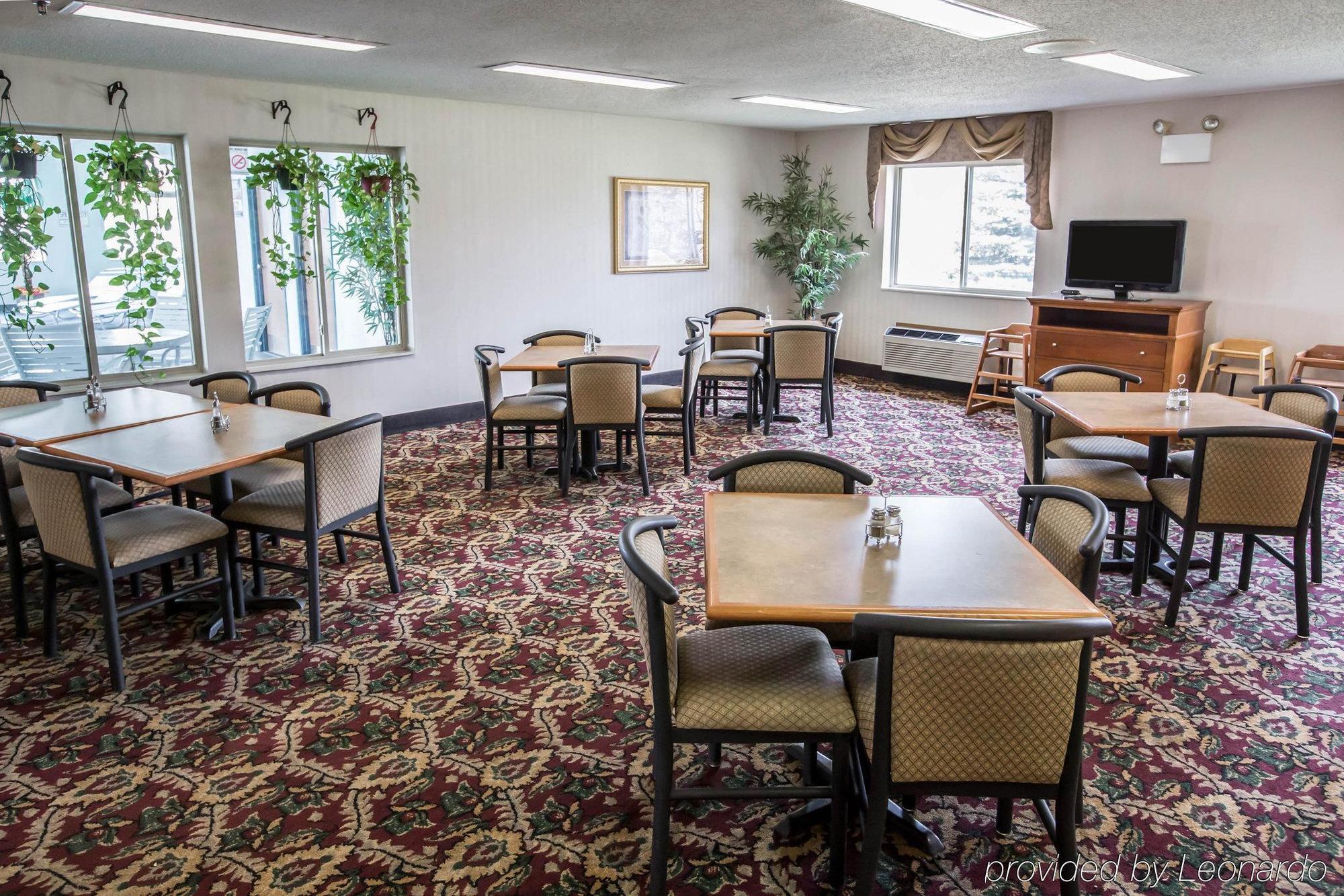 Quality Inn & Suites Woodstock Near Lake Geneva المظهر الخارجي الصورة